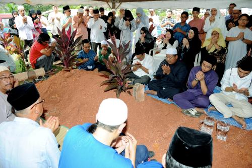 KL09_12122012_JENAZAH_ENGKU_IBRAHIM