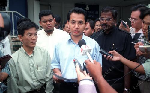 EZAM MOHD NOOR