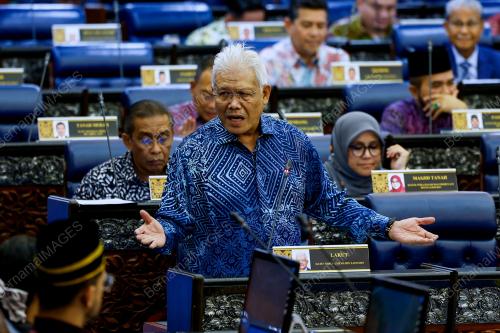 DATUK SERI HAMZAH ZAINUDIN