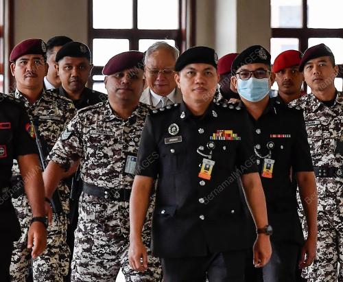 DATUK SERI NAJIB TUN RAZAK