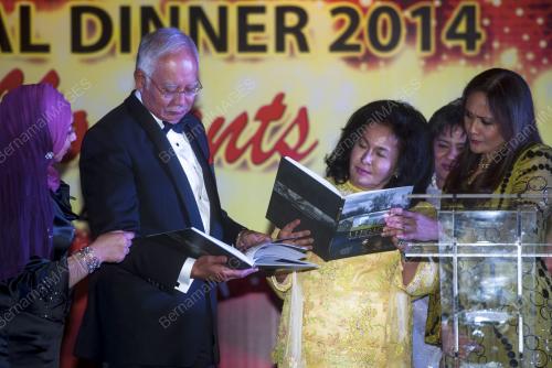 KL09_13092014_MAKAN_MALAM