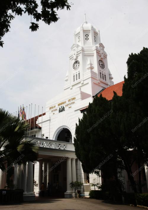 MOHD SHAFIE APDAL