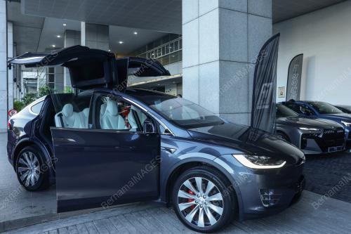 PERASMIAN PERSIDANGAN KENDERAAN ELEKTRIK