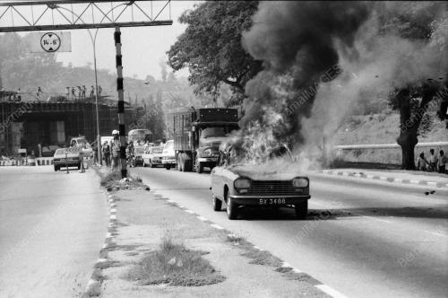 KERETA TERBAKAR