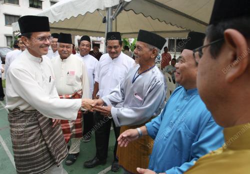 RAJA NONG CHIK RAJA ZAINAL ABIDIN