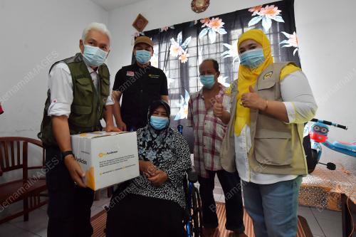 DATUK ZAINAL ABIDIN SAKOM