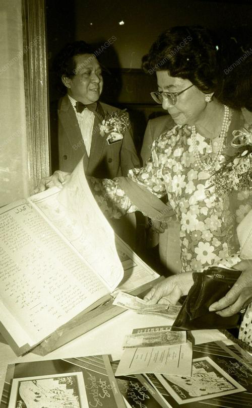 KL09_140690_RASMI_BUKU