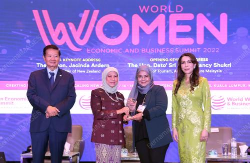 DATUK SERI NANCY SHUKRI