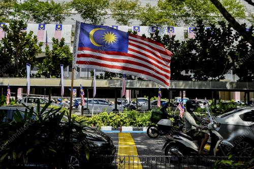 TINJAUAN BULAN KEBANGSAAN