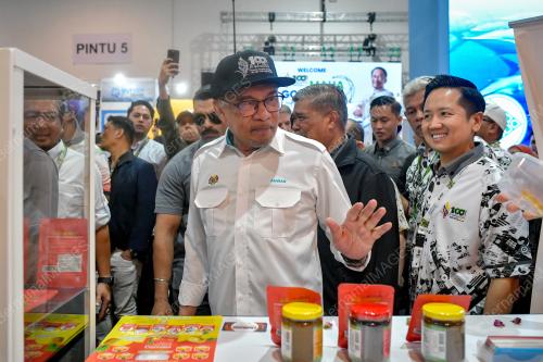 DATUK SERI ANWAR IBRAHIM