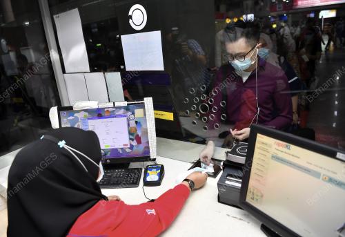 TINJAUAN HARI PERTAMA PELAKSANAAN PAS PERJALANAN TANPA HAD MY30