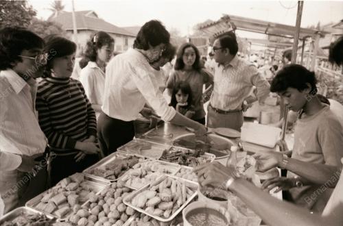 JUALAN KUIH DI BULAN PUASA