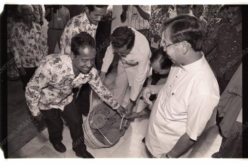 PEMIMPIN ORANG ASLI