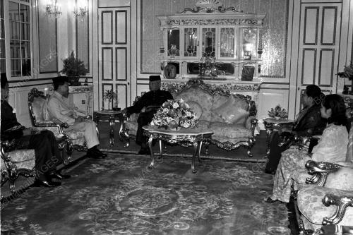 KL09_16012015_AGONG_DUTA