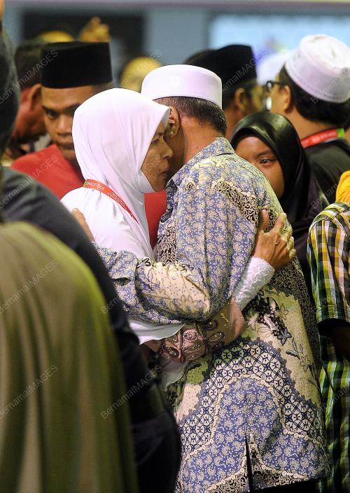 KL09_16082015_HAJI
