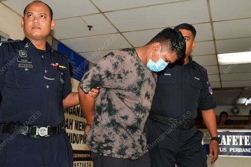 ANGGOTA POLIS SAMUN DAN ROGOL