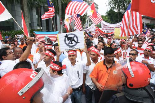 KHAIRY JAMALUDDIN