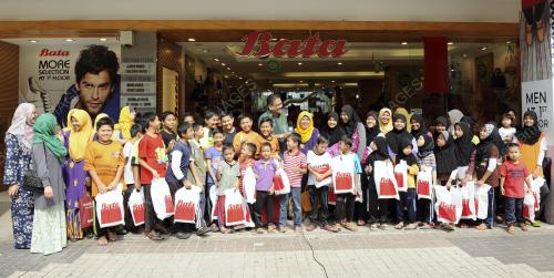 KL09_17072014_BENITA