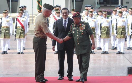 KL09_17112014_MINDEF