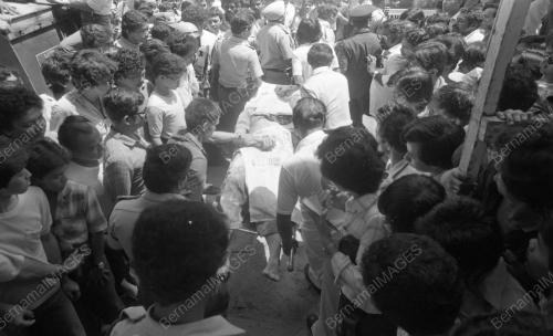 KL09_18022015_BANGUNAN_RUNTUH