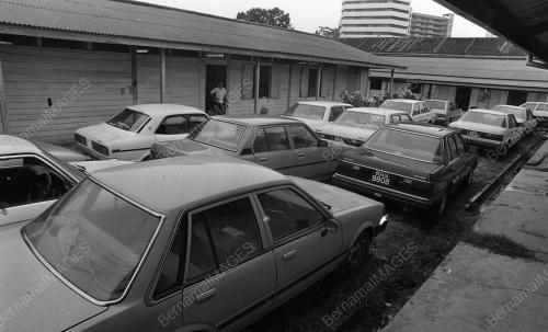 KL09_18022015_SENDIKET_KERETA