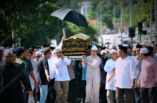 KL09_18022017_MB_MENINGGAL