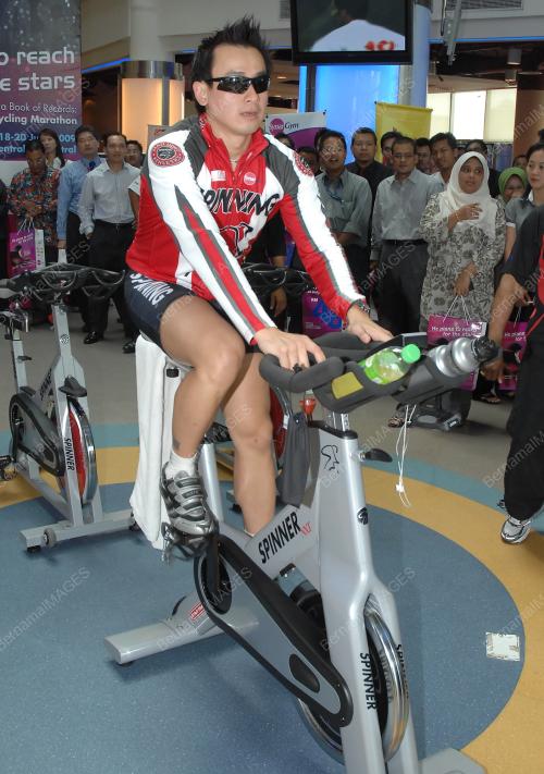 WONG WAI HOONG