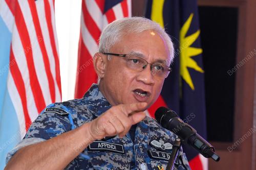 TAN SRI AFFENDI BUANG