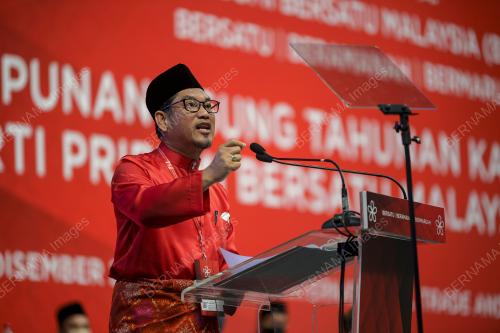 DATUK SERI AHMAD FAIZAL AZUMU