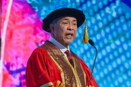 KL09_18122025_POLY_TECH