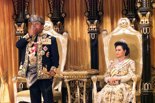 KL09_19022016_AGONG_KERIS