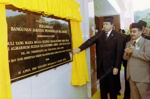 KL09_19022016_SULTAN_RASMI