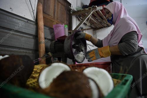 JUALAN SANTAN SEMPENA AIDILFITRI