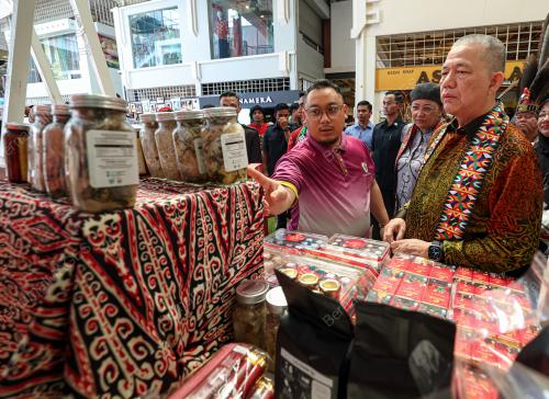 DATUK SERI FADILLAH YUSOF