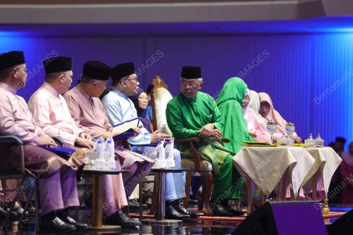 AL-SULTAN ABDULLAH RI'AYATUDDIN AL-MUSTAFA BILLAH SHAH