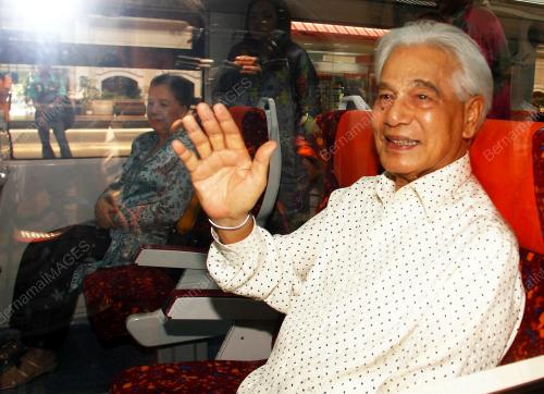 SULTAN AZLAN SHAH