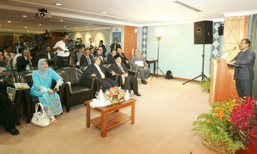 JAMIL KHIR BAHAROM