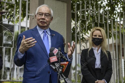 DATUK SERI NAJIB TUN RAZAK