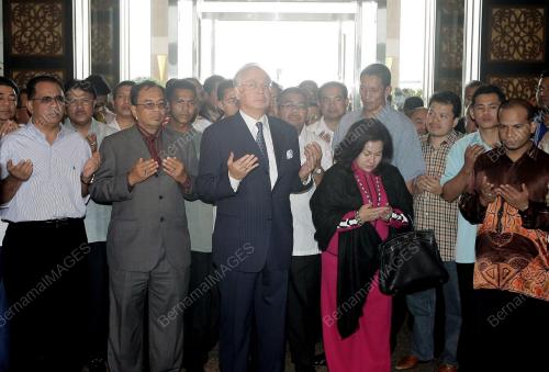 MOHD NAJIB TUN ABDUL RAZAK