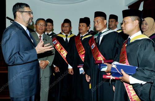KL09_20122012_PERHEBAT