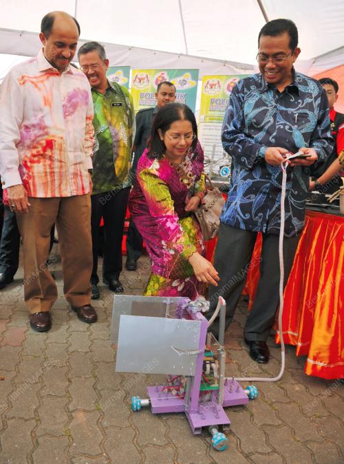 DATUK SERI MOHAMED KHALED NORDIN