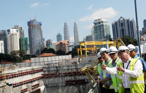 KL09_21082015_LAWATAN