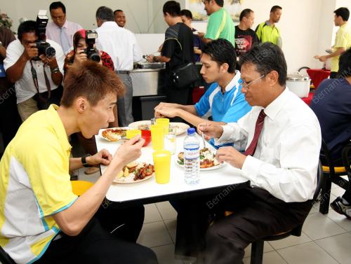 DATUK AHMAD SHABERY CHEEK