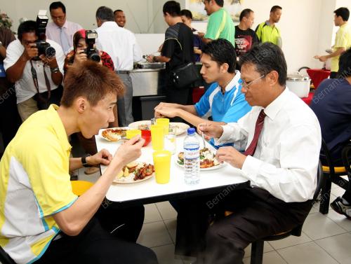 DATUK AHMAD SHABERY CHEEK