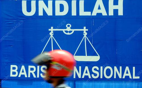 KL09_22022013_BENDERA_PARTI