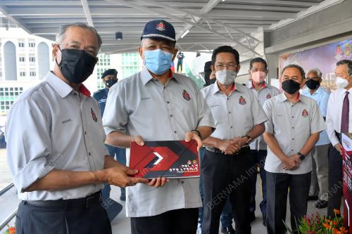 DATUK SERI DR SHAHIDAN KASSIM