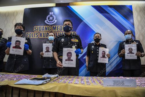 KUMPULAN "GENG SAKAI"