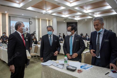 DATUK SERI MUSTAPA MOHAMED