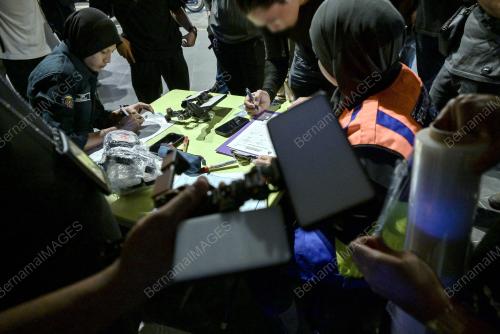 OPERASI DBKL JURUGAMBAR KLCC