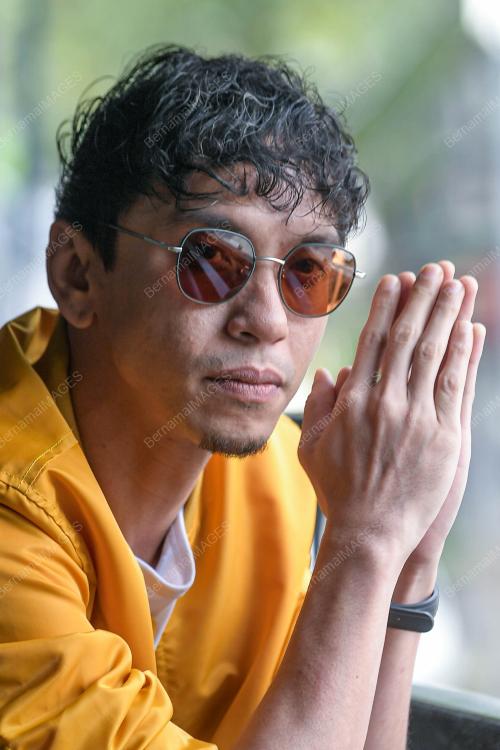 PELANCARAN LAGU KHAYALAN NAQIU